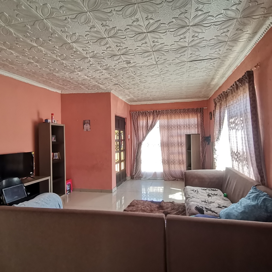 3 Bedroom Property for Sale in Lethlabile North West